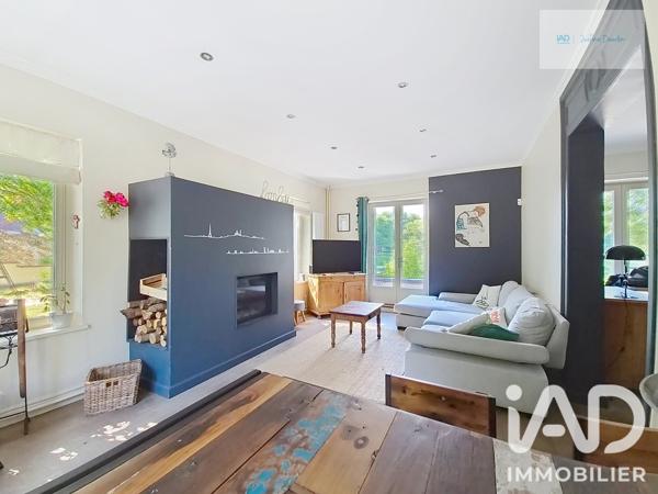 Maison à vendre 9 pièces 225 m² Le Coudray-Montceaux