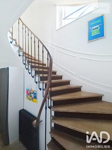 Maison à vendre 9 pièces 225 m² Le Coudray-Montceaux
