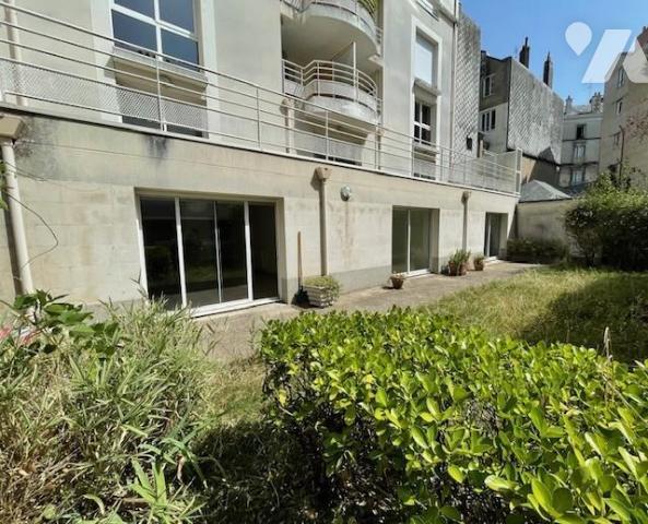 HYPER CENTRE, 115m², 3 chambres, jardin