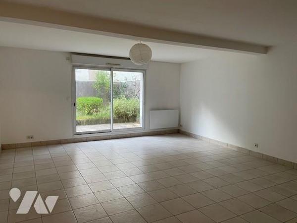 HYPER CENTRE, 115m², 3 chambres, jardin