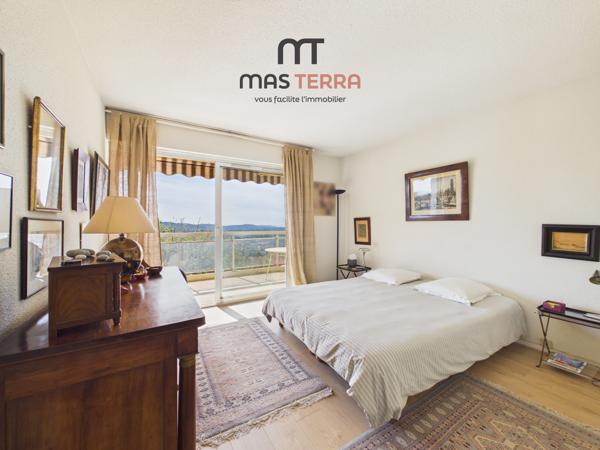 Appartement
         2 pièces
        - 64 m² Exclusivité 234 000 € *