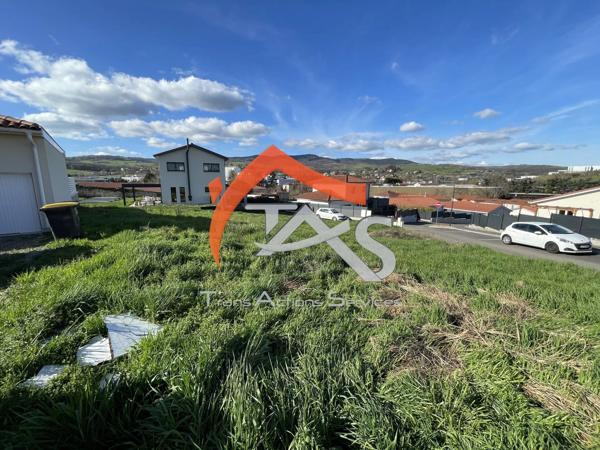 Vente                                                      Terrain
                        
                                         605 m2                     à Saint-Chamond