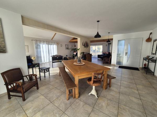 Maison contemporaine de 2011  168 m² habitables  Calme & proximité mer