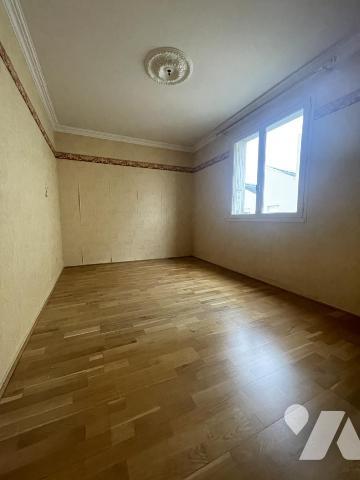 A VENDRE - REZE - St Paul - Appartement T5 d'env 89.18m² avec cave.