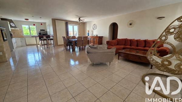 Maison à vendre 5 pièces 121 m² Fontenay-le-Comte