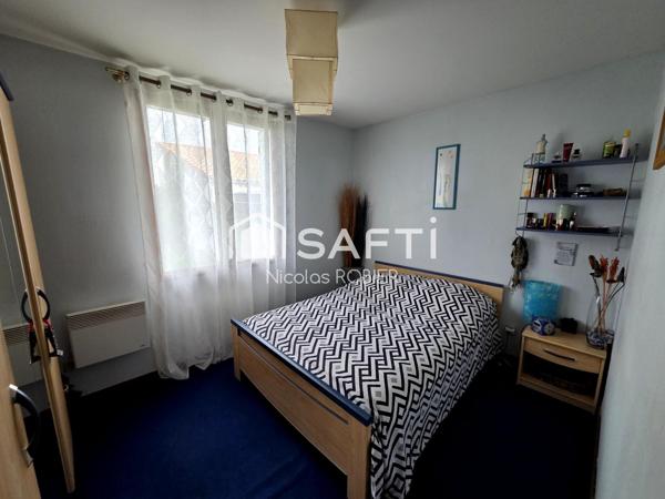 LUMINEUX PLAIN PIED TROIS CHAMBRES JARDIN GARAGE !