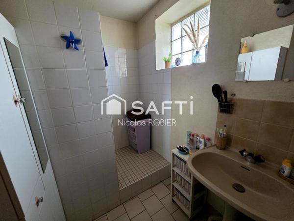 LUMINEUX PLAIN PIED TROIS CHAMBRES JARDIN GARAGE !