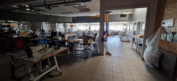 Local Commercial 1450m² – Cholet