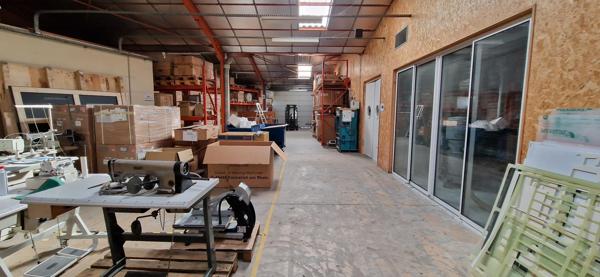 Local Commercial 1450m² – Cholet