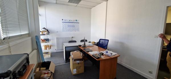 Local Commercial 1450m² – Cholet