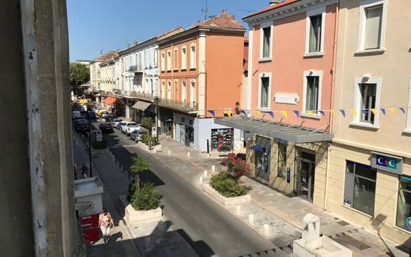 Immeuble à vendre    11 pièces • 800 m2 Orange