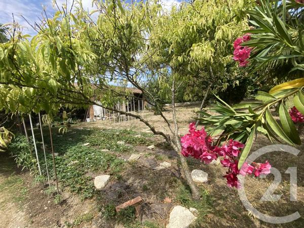 Maison à vendre  6 pièces - 193,58 m 2   MARANS  - 17