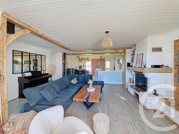 Maison à vendre  6 pièces - 193,58 m 2   MARANS  - 17