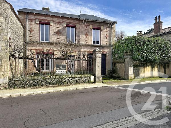 Maison à vendre  6 pièces - 193,58 m 2   MARANS  - 17