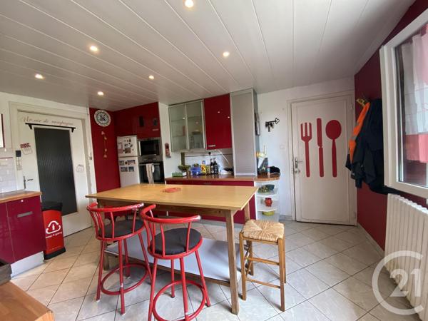 Maison à vendre  6 pièces - 193,58 m 2   MARANS  - 17