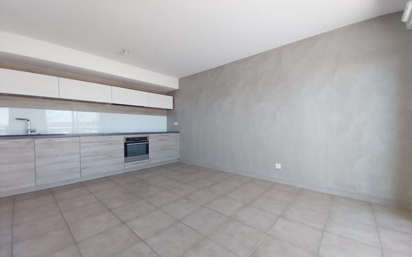 Appartement à vendre    3 pièces • 71,80 m2 Gex