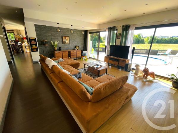 Maison à vendre  7 pièces - 157 m2 CHAMPNIERS - 16
