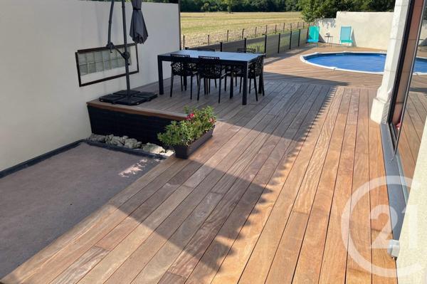 Maison à vendre  7 pièces - 157 m2 CHAMPNIERS - 16