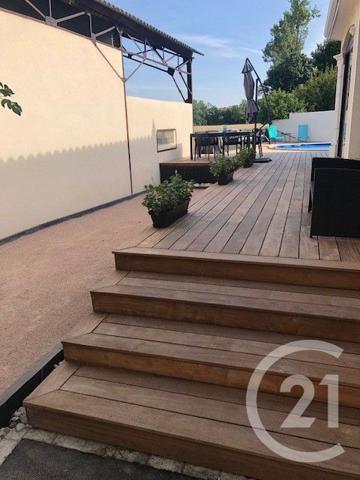 Maison à vendre  7 pièces - 157 m2 CHAMPNIERS - 16