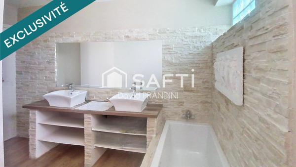 maison 4 faces +appartement T3- garage, jardin