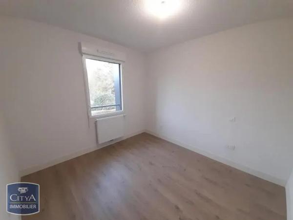 Appartement à louer 4 pièces 88.9m²