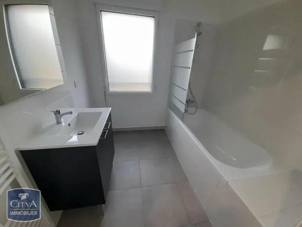 Appartement à louer 4 pièces 88.9m²