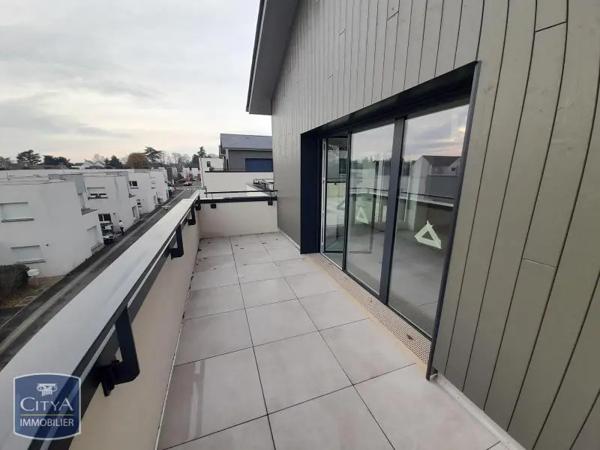 Appartement à louer 4 pièces 88.9m²