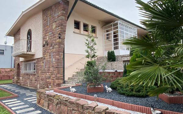 Maison à vendre    6 pièces • 142 m2 Colmar