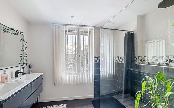 Maison à vendre    4 pièces •  Mozac