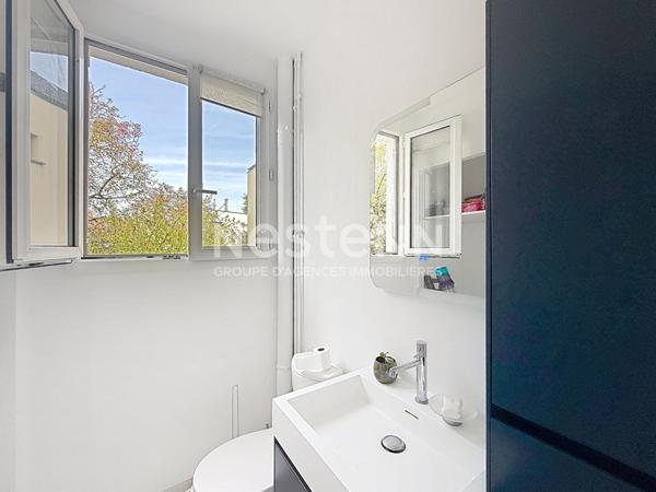 Maison à vendre à Antony - 6 pièces, - 3 chambres - 1 bureau - sous-sol - jardin - bon état