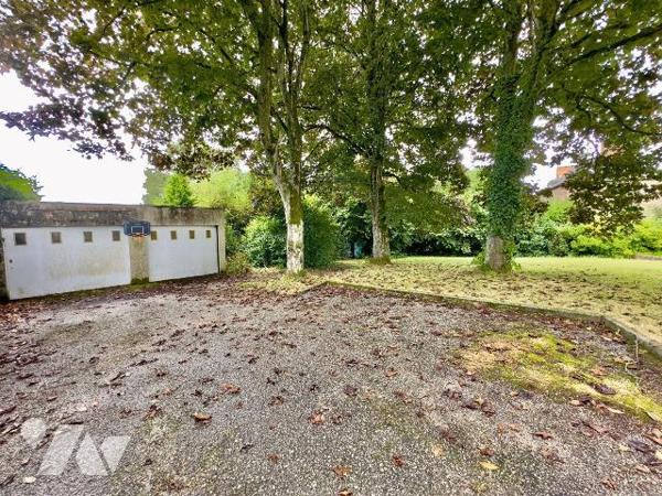 SEULEMENT AU SEIN DE L'ÉTUDE TRENTE CINQ NOTAIRES ! VOTRE NOTAIRE DE VERN SUR SEICHE ! NOUVEAUT...