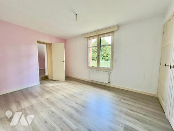 SEULEMENT AU SEIN DE L'ÉTUDE TRENTE CINQ NOTAIRES ! VOTRE NOTAIRE DE VERN SUR SEICHE ! NOUVEAUT...