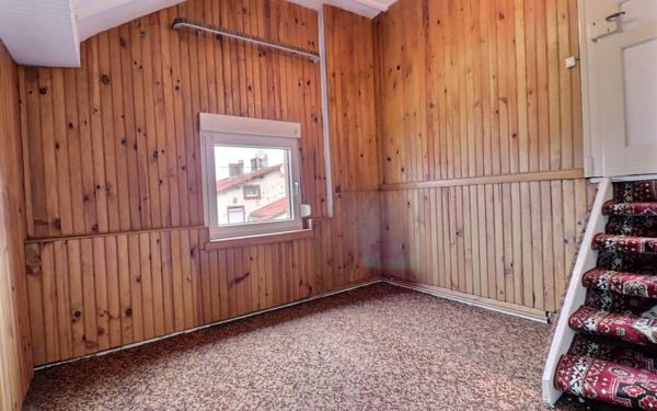 Maison à vendre    5 pièces • 106 m2 Stiring-Wendel