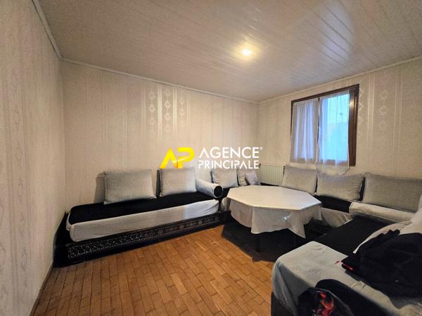 Maison de plain pied à Argenteuil 6 pièces, 4 chambres de 90m² située à 15 minutes de la gare. €424 000 ** - Référence 4525