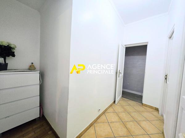 Maison de plain pied à Argenteuil 6 pièces, 4 chambres de 90m² située à 15 minutes de la gare. €424 000 ** - Référence 4525