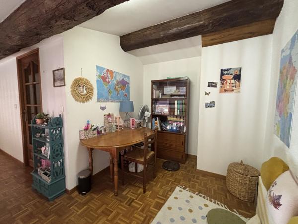 Maison
         4 pièces
        - 95 m² 220 000 € *