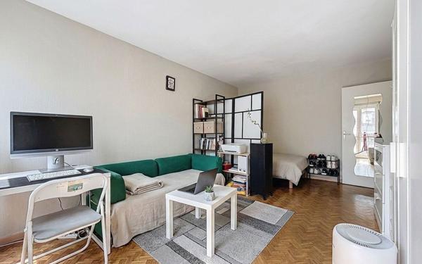 Appartement à vendre    1 pièce • 26 m2 Montrouge