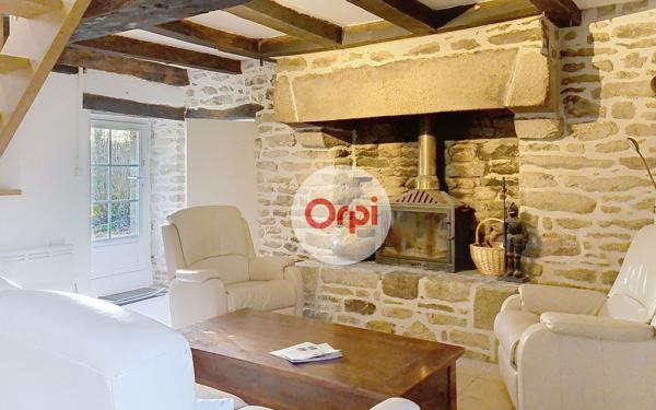 Maison à louer    6 pièces •  Limerzel