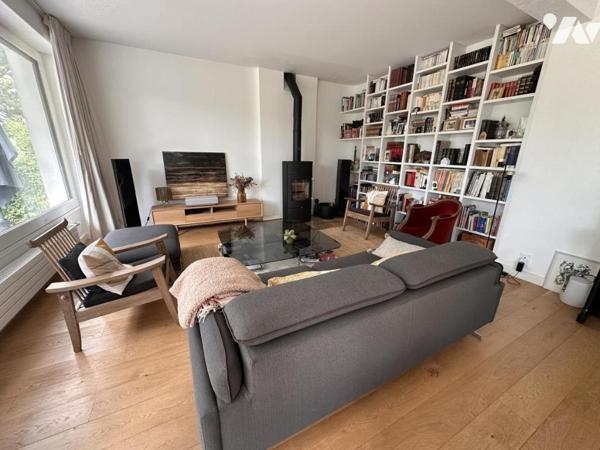 A VENDRE 56 VANNES Proximité Golfe, au calme, maison années 70, sur jardin 723 m²