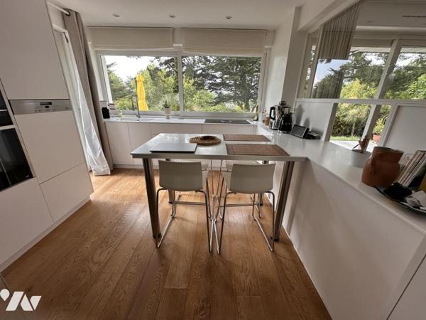 A VENDRE 56 VANNES Proximité Golfe, au calme, maison années 70, sur jardin 723 m²