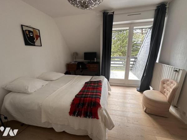 A VENDRE 56 VANNES Proximité Golfe, au calme, maison années 70, sur jardin 723 m²