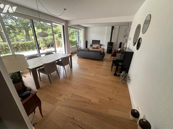 A VENDRE 56 VANNES Proximité Golfe, au calme, maison années 70, sur jardin 723 m²
