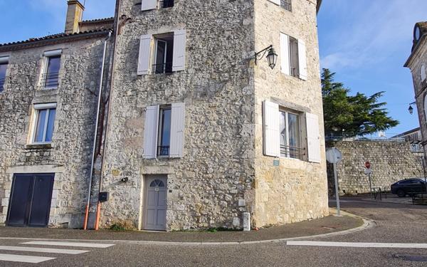 Maison à vendre    4 pièces • 106 m2 Laplume