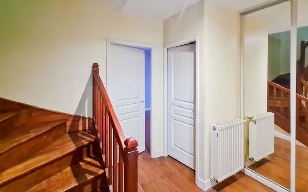 Maison à vendre    4 pièces • 106 m2 Laplume