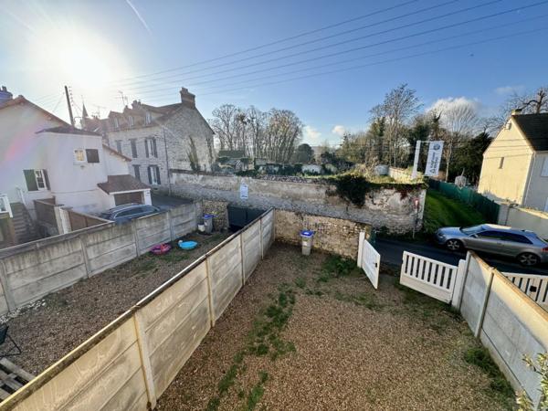 Maison récente avec jardinet et 2 chambres