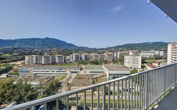Appartement à vendre    4 pièces • 100,32 m2 Ajaccio