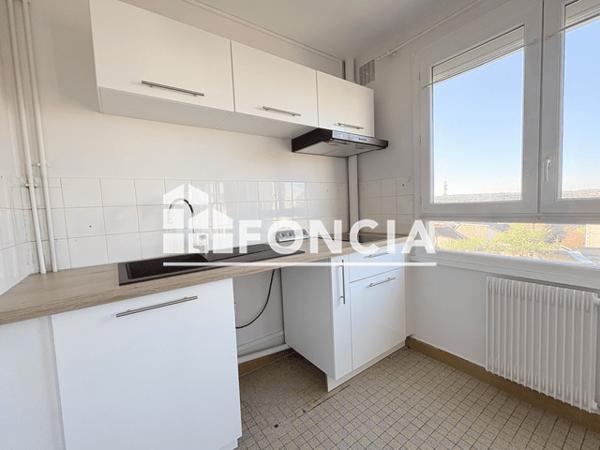 Location Studio 27.96 m² - 26 RUE DU GRAND TREUIL Limoges 87100