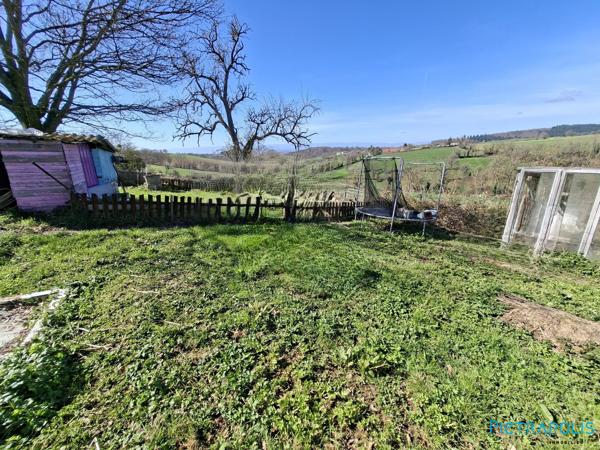 MAISON MITOYENNE 50 m² à PANISSIERES
