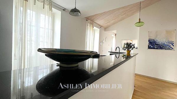 Hypercentre - Duplex lumineux dernier étage avec terrasse plein sud