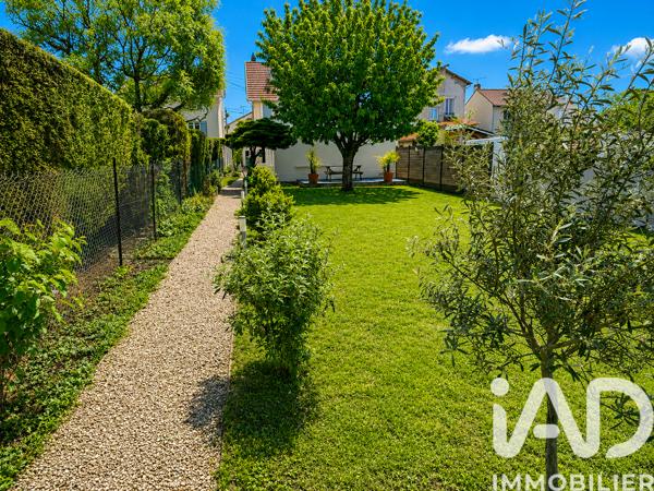 Maison à vendre 9 pièces 176 m² Châlons-en-Champagne